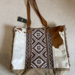 Myra Eliza Weekender Bag